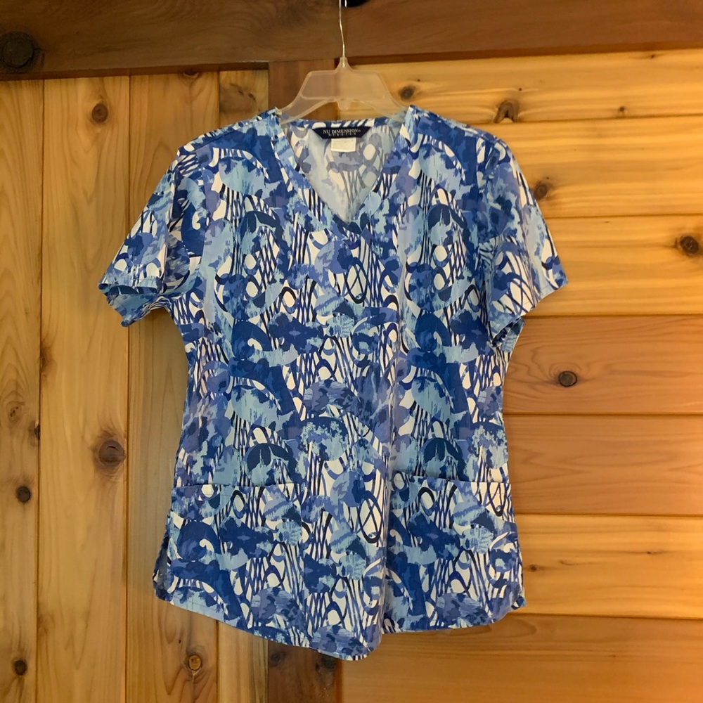 👩‍⚕️ Nu Dimension scrub top
